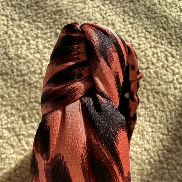 Lele sadoughi BLUSH SILK LEOPARD HEADBAND - Picture 4 of 5